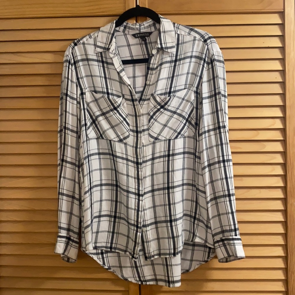 Express button down